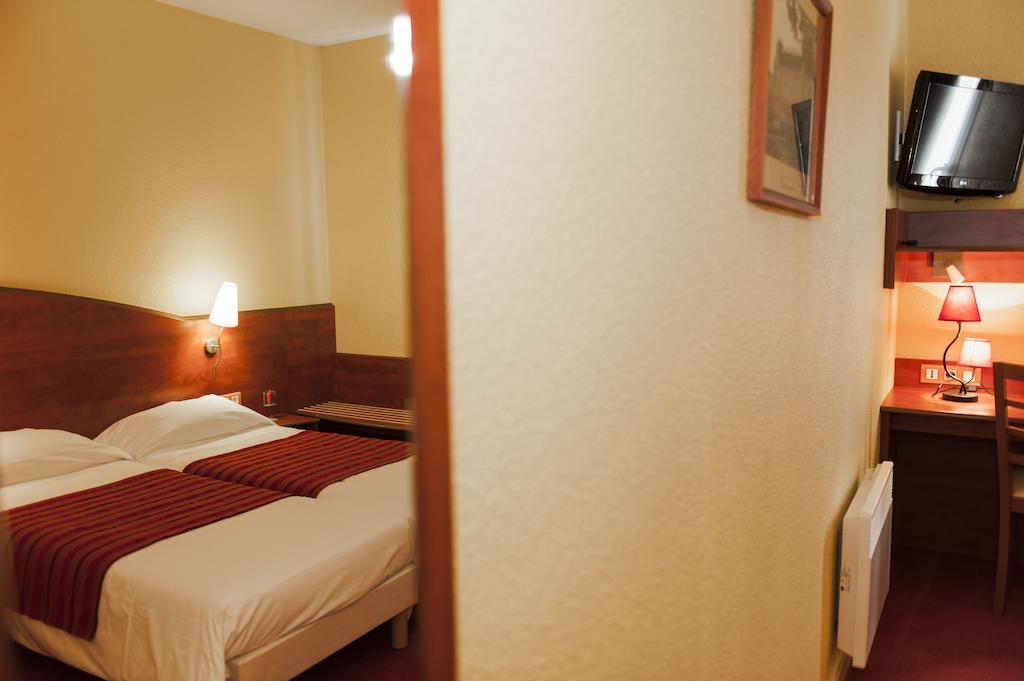 Armony Hotel บูร์-อาชาด์ ภายนอก รูปภาพ