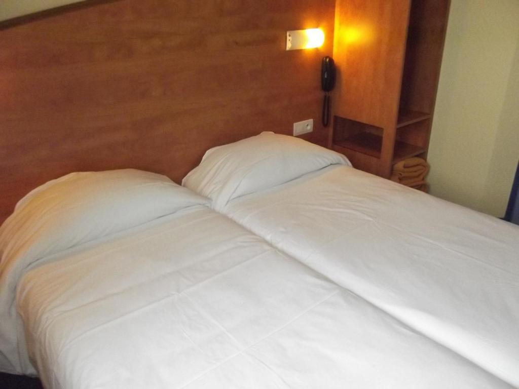 Armony Hotel บูร์-อาชาด์ ห้อง รูปภาพ