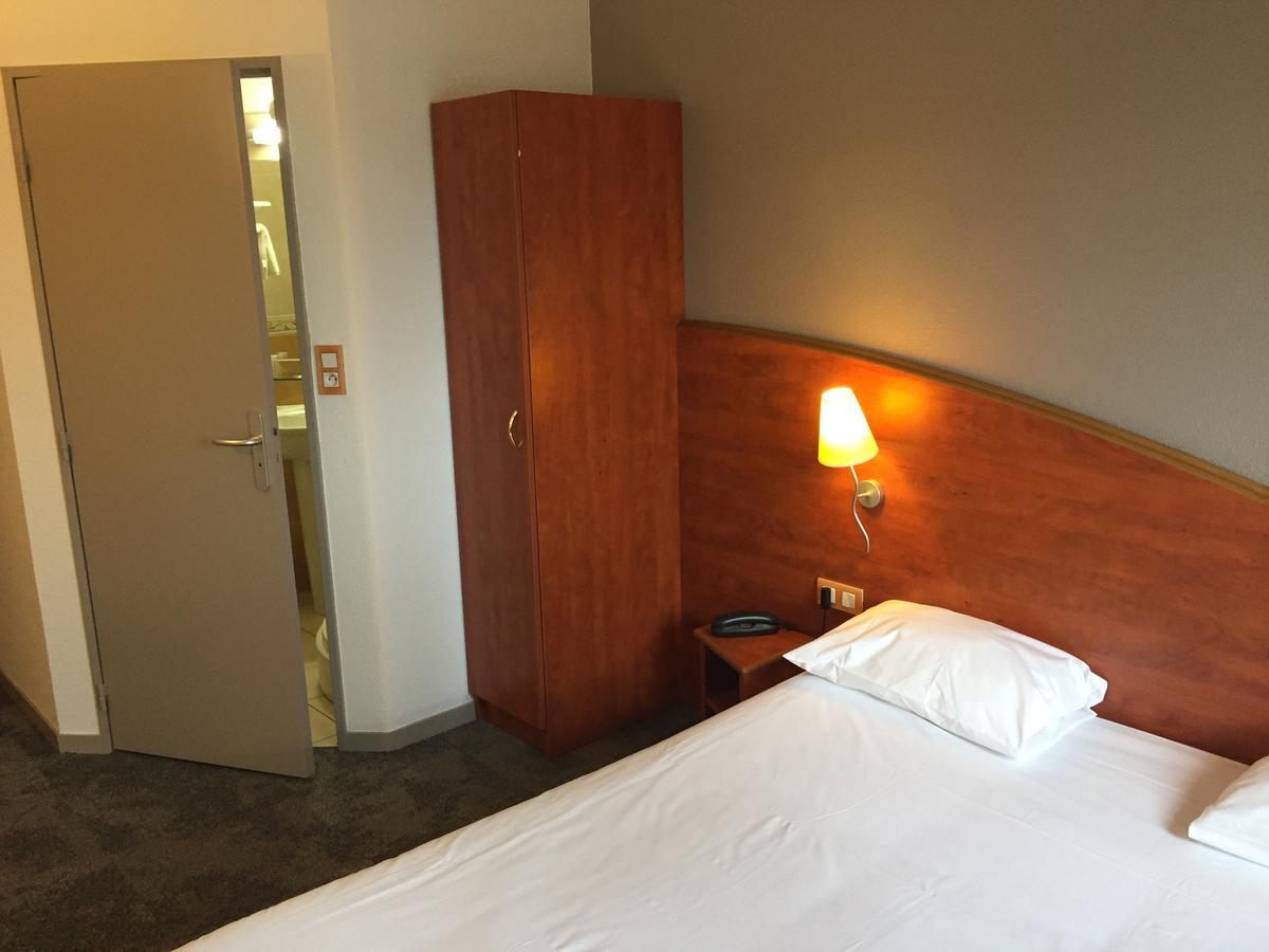 Armony Hotel บูร์-อาชาด์ ภายนอก รูปภาพ